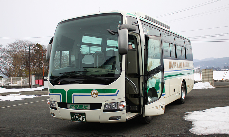 27人乗り中型バス